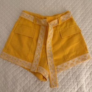 Significant Other Yellow Romee Short Size 6